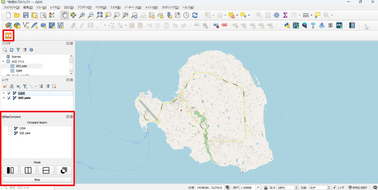 The QMapCompare interface appears (©︎OpenStreetMap contributors)