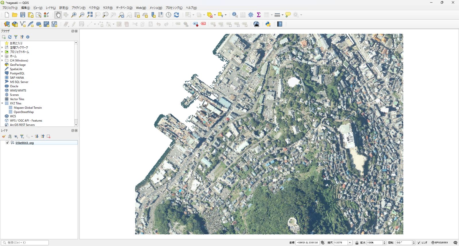 Point cloud data displayed on the map canvas. Created by processing Open Nagasaki Point Cloud Data (Nagasaki Prefecture)