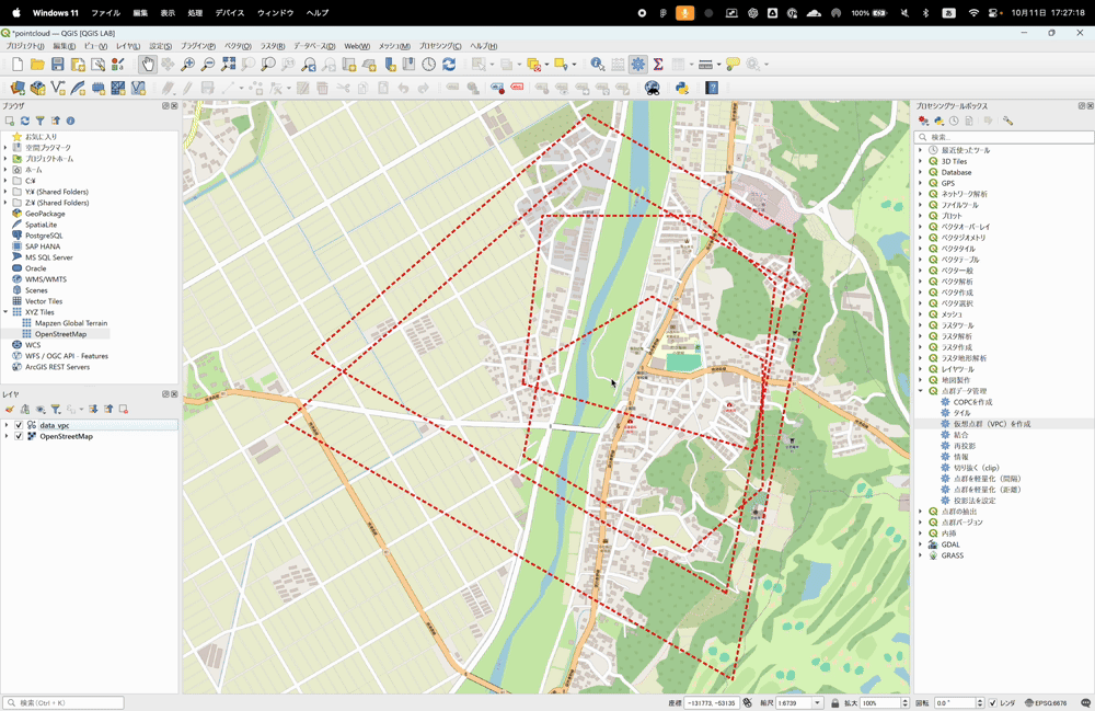 Zooming in shows the classified point cloud (created by processing VIRTUAL SHIZUOKA and drawn on OpenStreetMap (© OpenStreetMap Contributors))